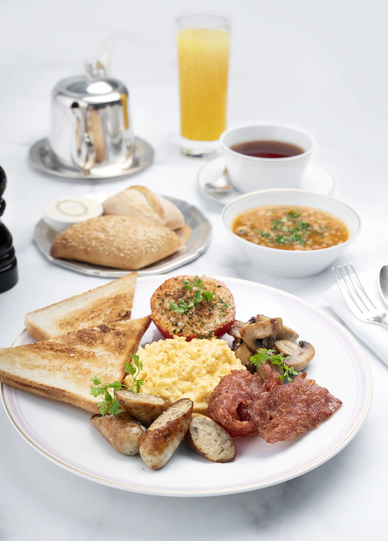 English Breakfast - beautifully plated and ready to enjoy