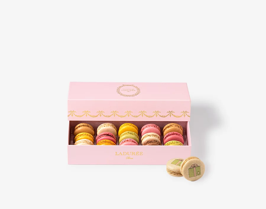 Birthday 15 Macarons Gift Box Pink