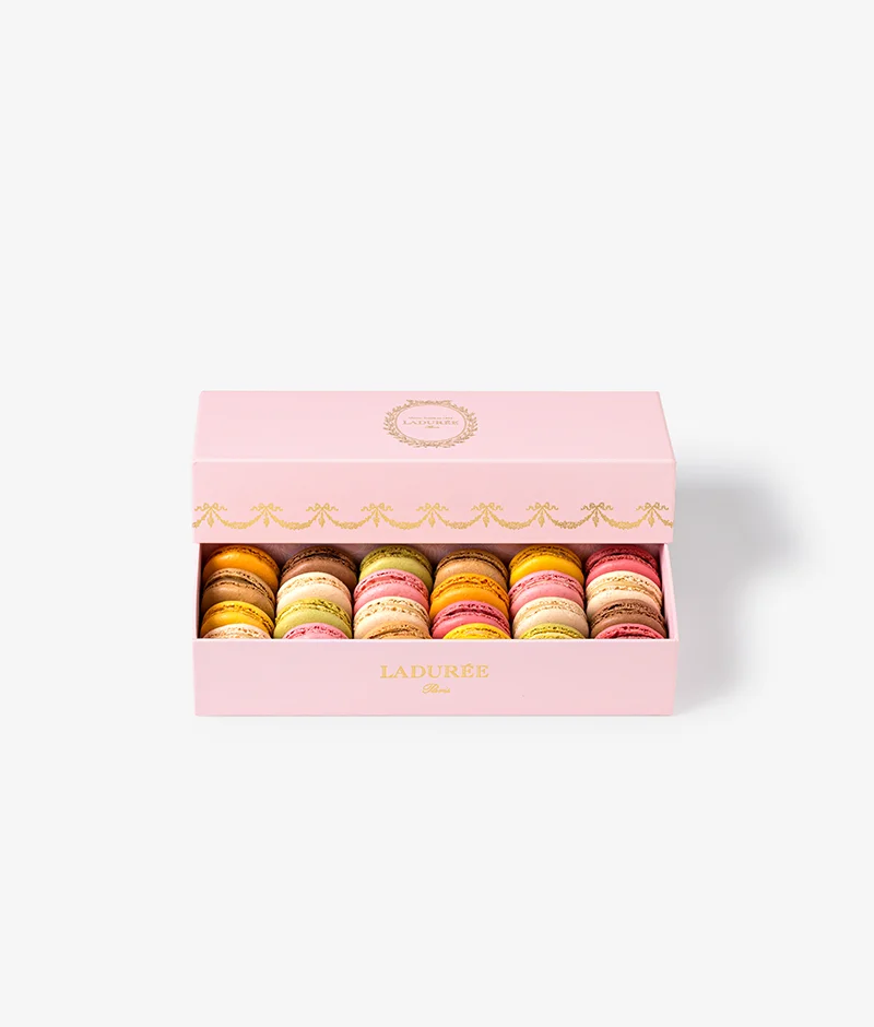 Prestige 24 macarons gift box front