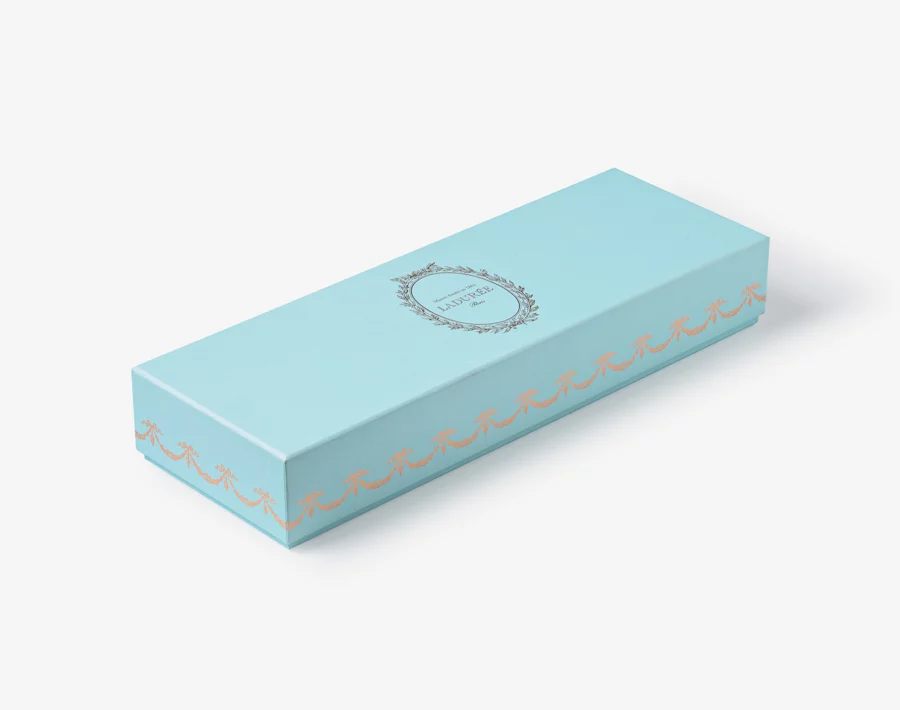Prestige 42 macarons gift box gallery-1