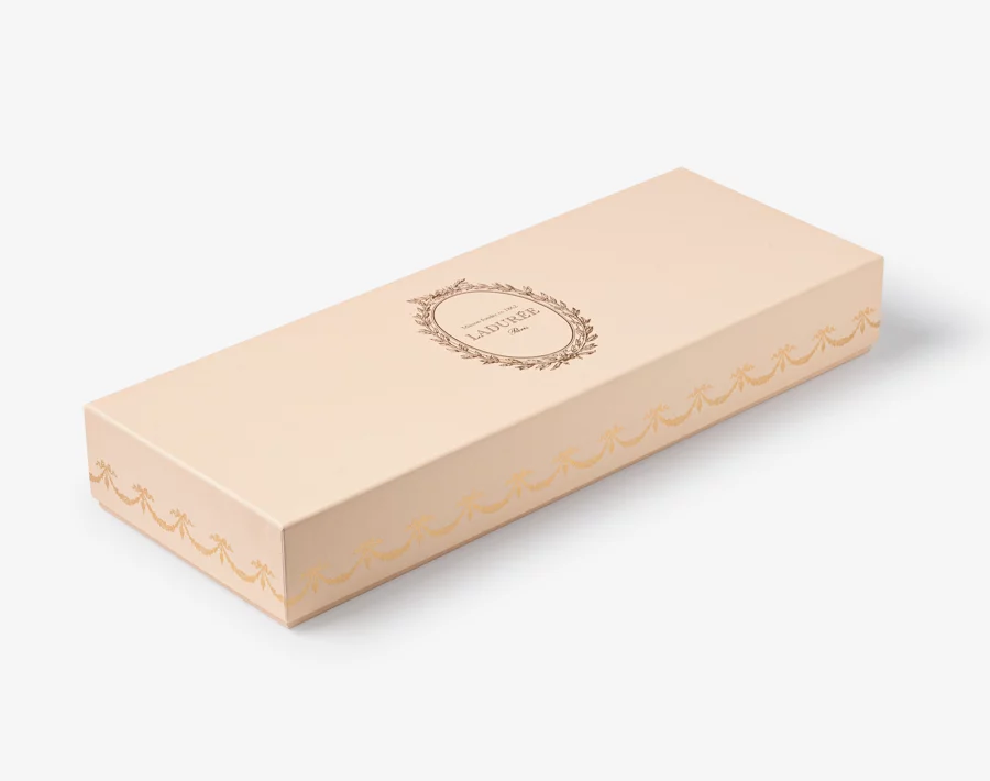 Prestige 54 macarons gift box back