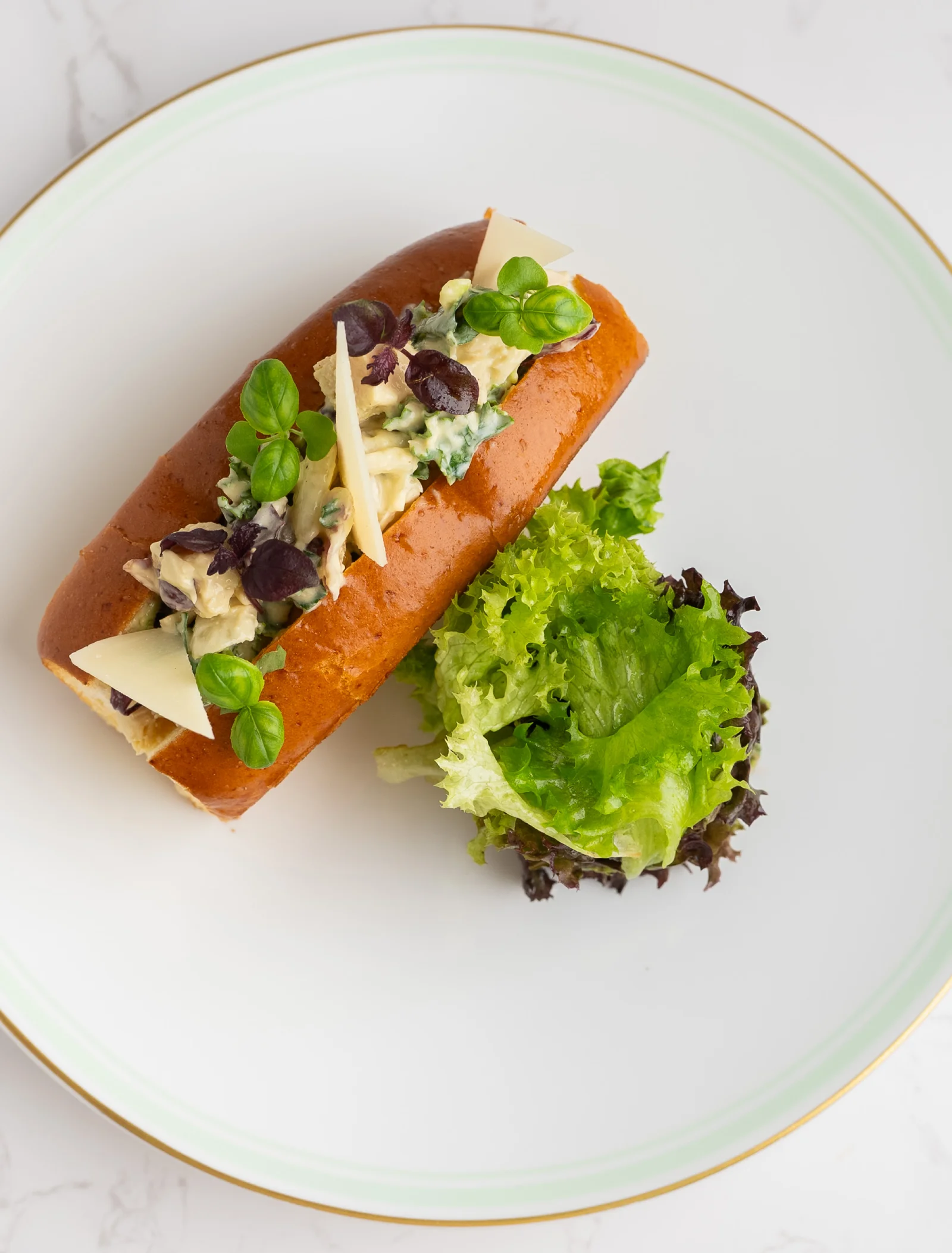 Caesar roll with chicken and avocado